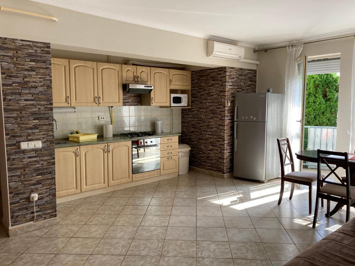 Kristaly Apartman Эгер Экстерьер фото