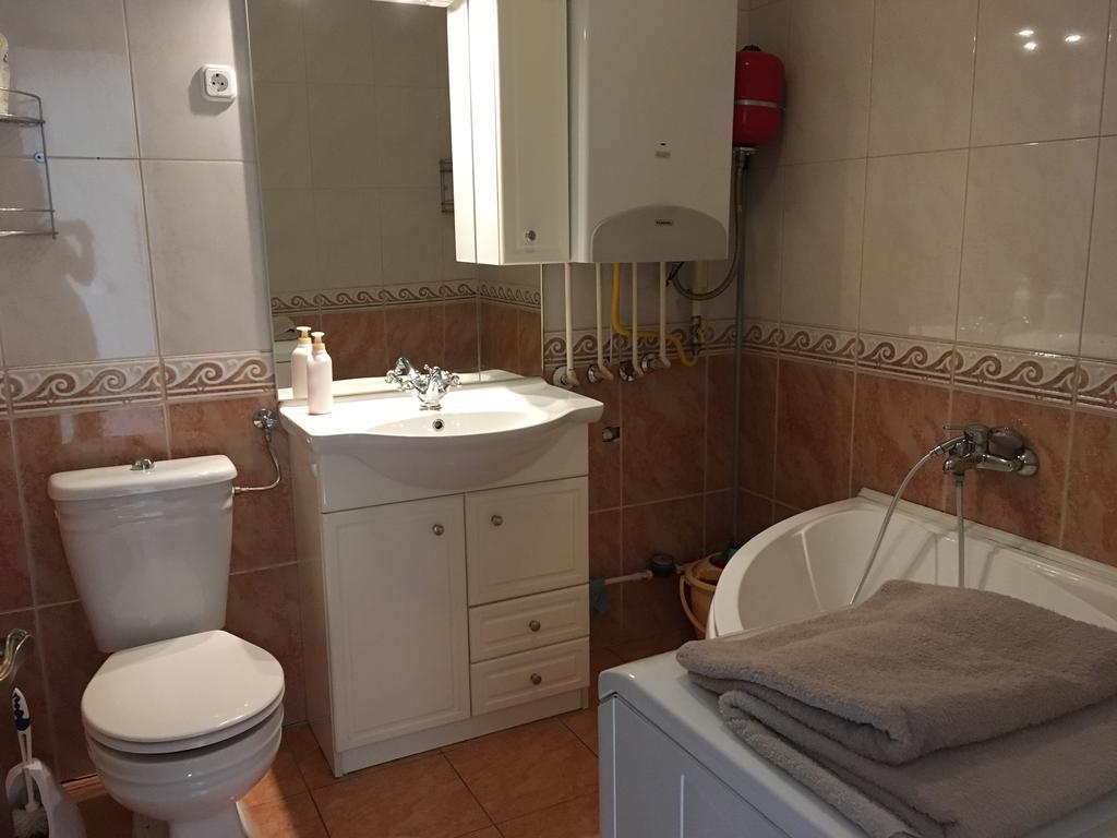 Kristaly Apartman Эгер Экстерьер фото